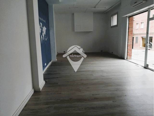Local comercial en Alquiler en Calle MANSO, 1 en Centre