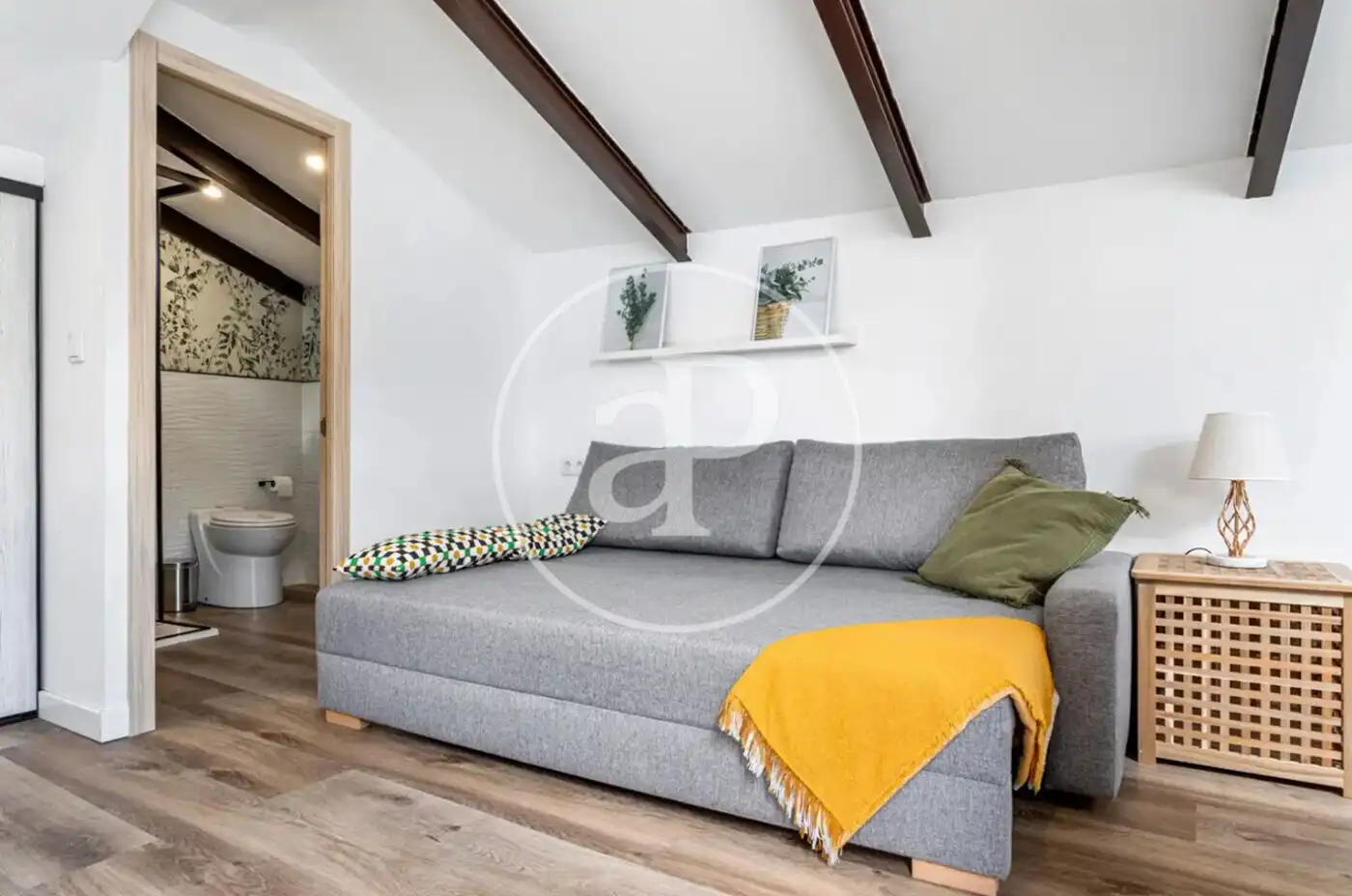 Sala d'estar de Pis de lloguer en Valencia amb Aire condicionat, Calefacció i Terrassa