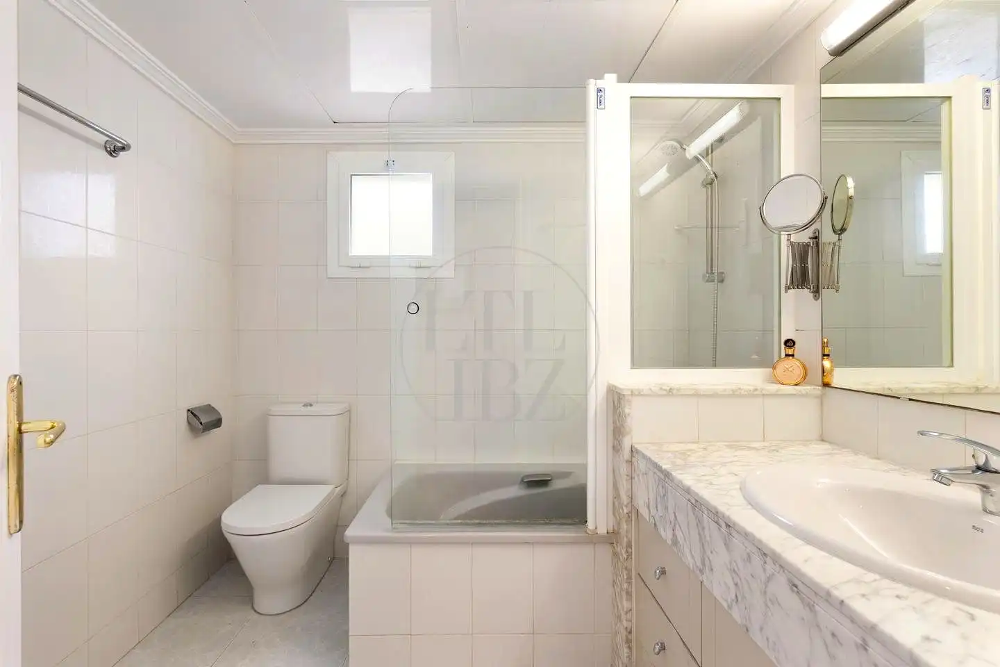 Badezimmer von Dachboden zur Miete in Eivissa mit Terrasse, Möbliert und Internet
