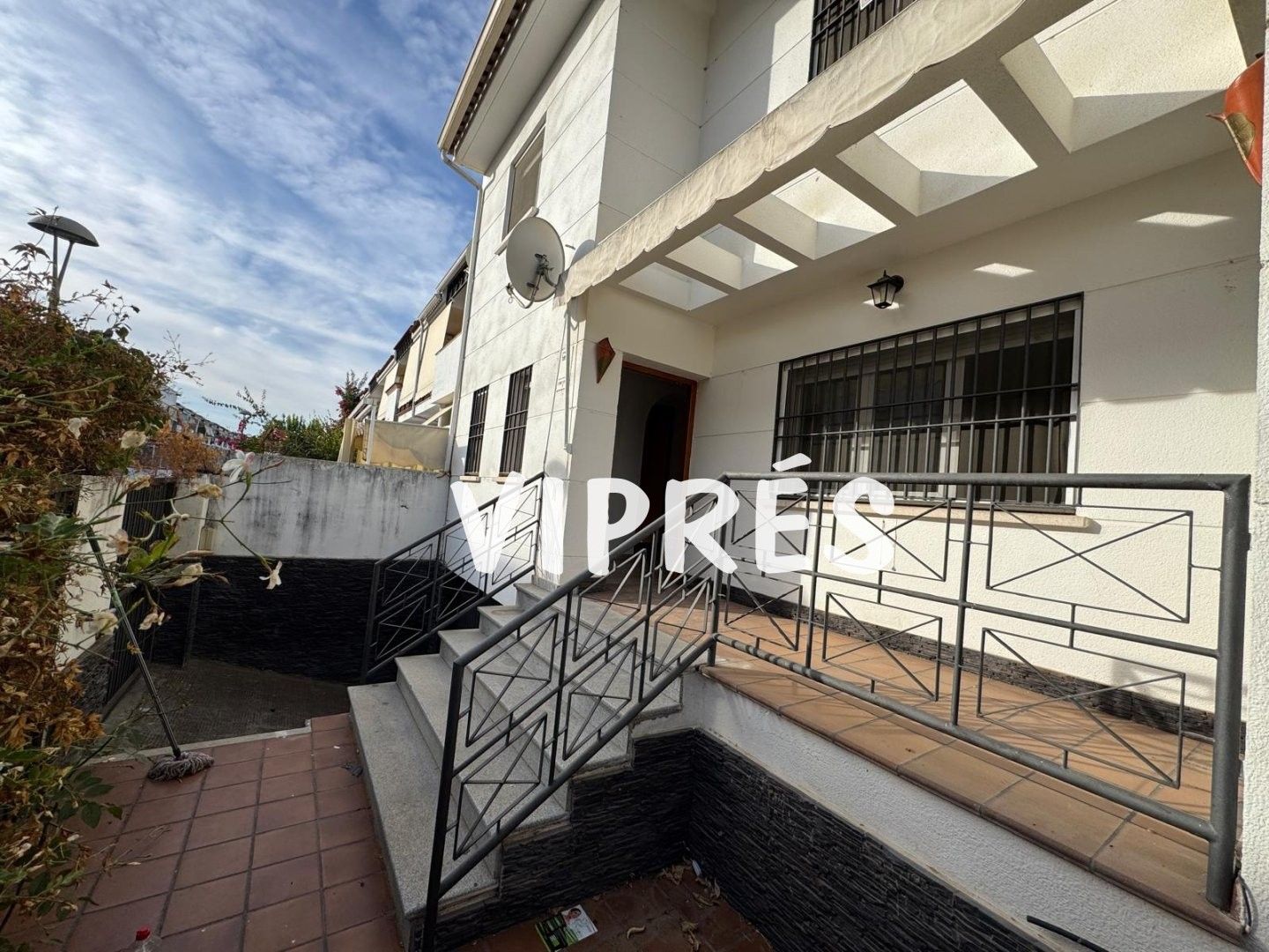 Exterior view of Single-family semi-detached for sale in Mérida  with Air Conditioner and Heating