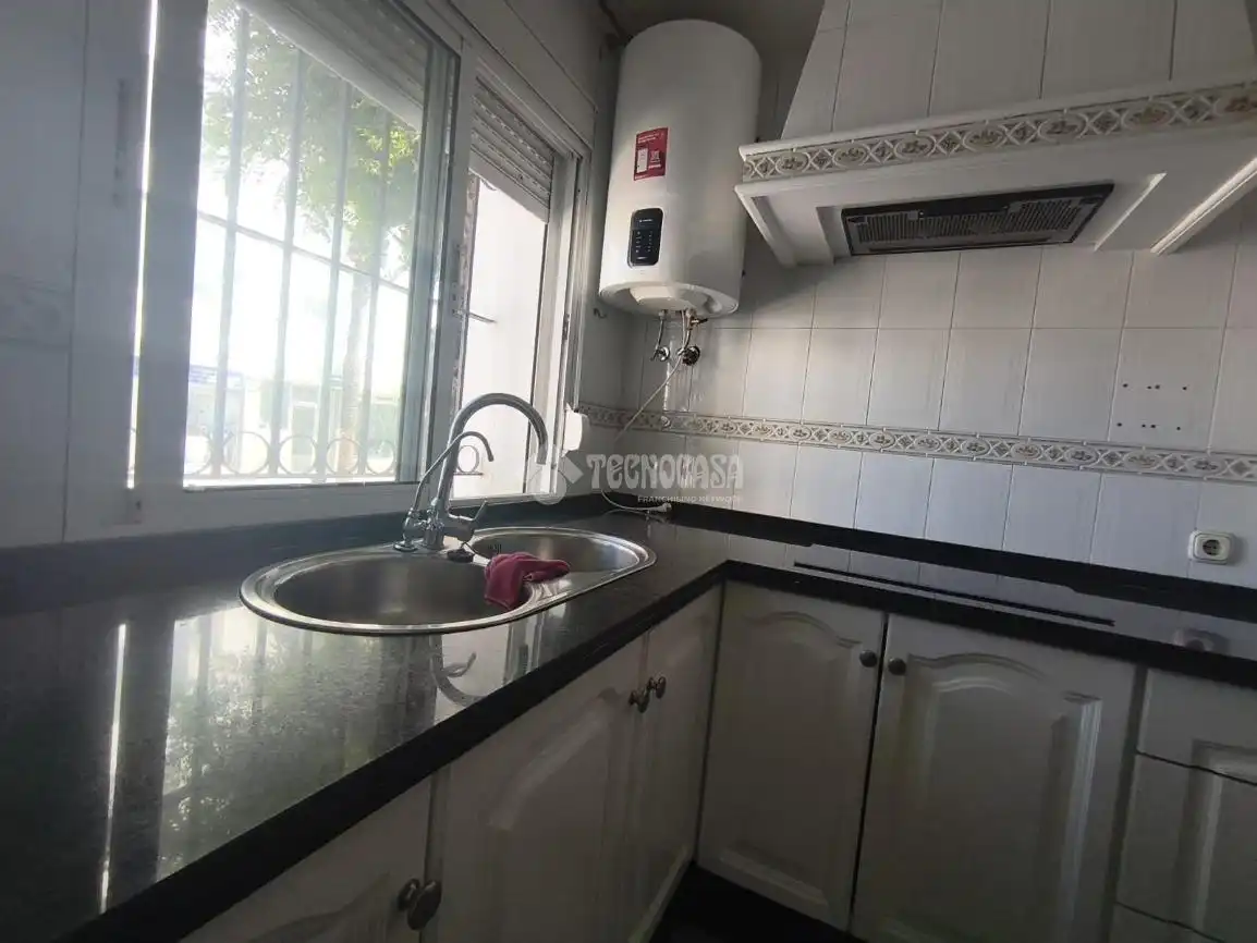 Cuina de Casa o xalet en venda en Barbate amb Terrassa
