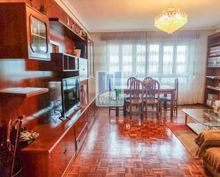Sala d'estar de Pis en venda en Burgos Capital amb Traster