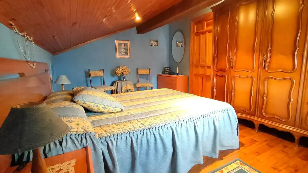 Dormitori de Casa o xalet en venda en Los Tojos  amb Calefacció i Moblat