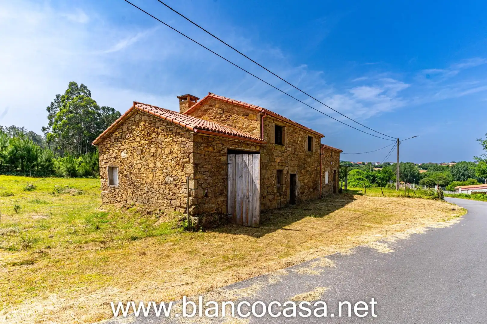 Vista exterior de Casa o chalet en venta en Carballo con Jardín privado