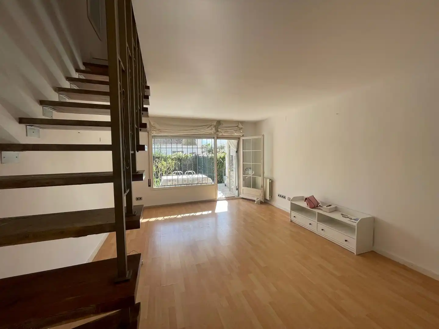 Adosado con jardín en venta en Peni, imagen 3