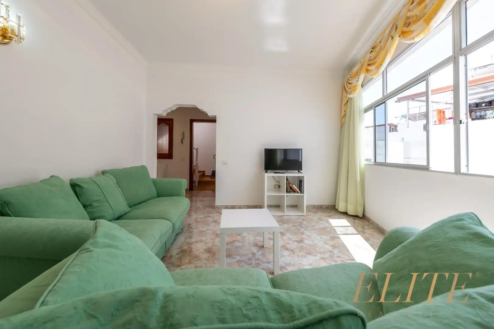 Wohnzimmer von Gebäude zum Verkauf in Mogán