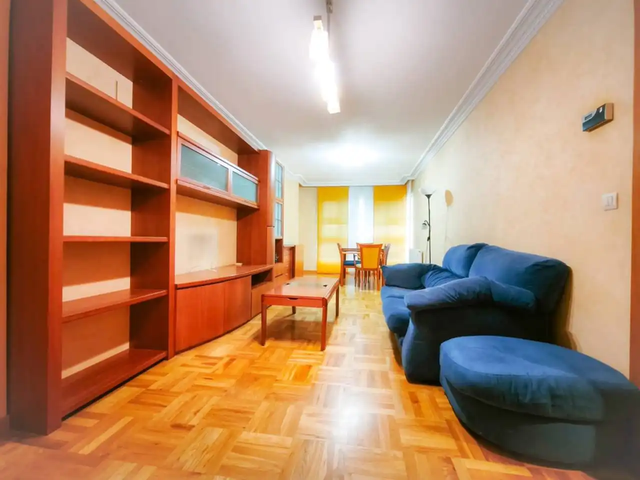 Living room of Flat for sale in Burgos  with Heating, Parquet flooring and Terrace