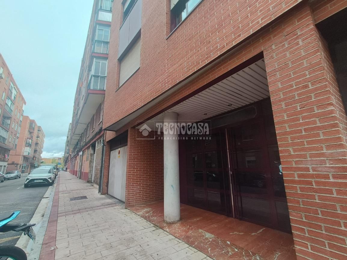 Vista exterior de Piso en venta en Valladolid Capital con Terraza y Amueblado