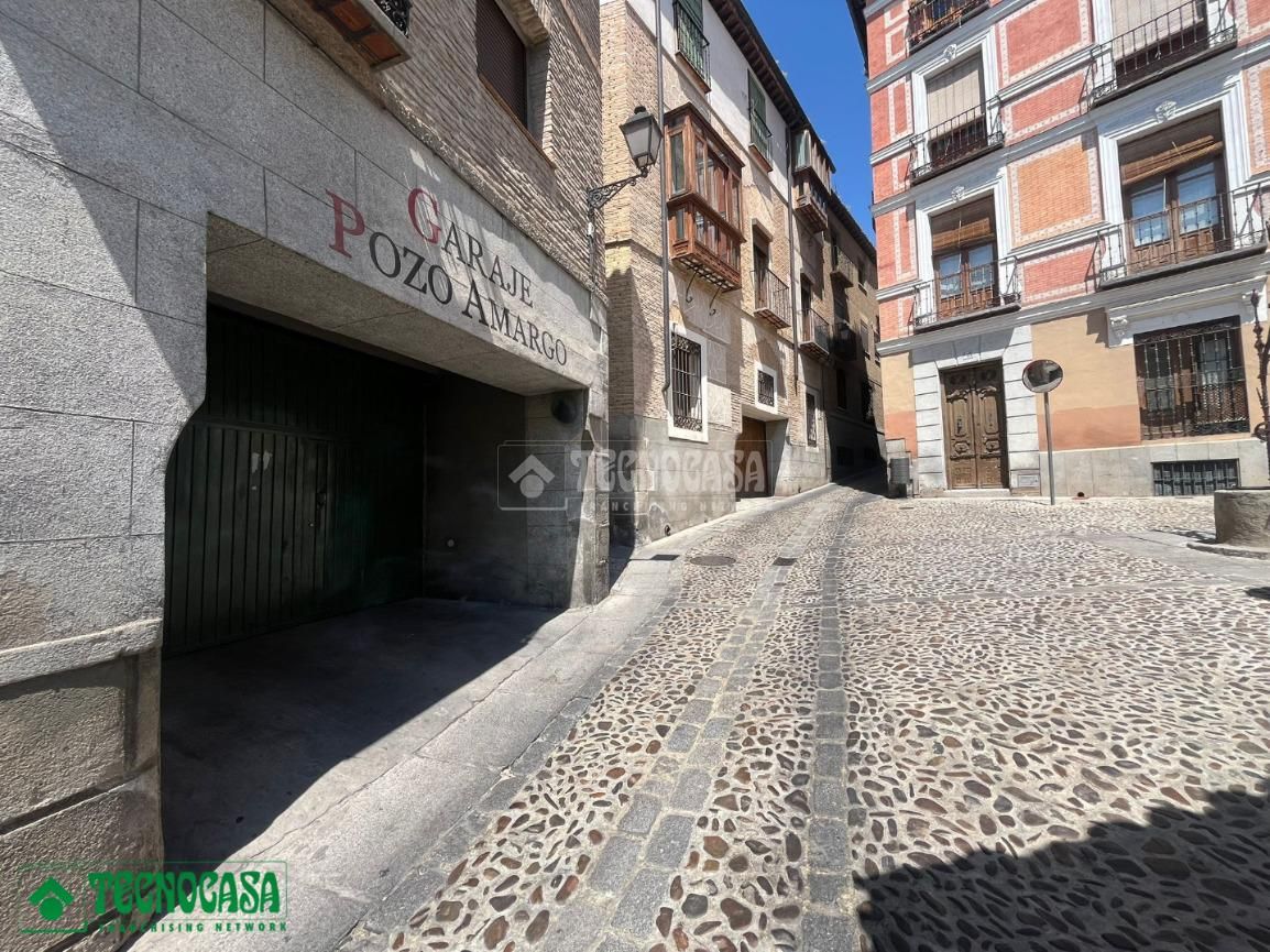 Exterior view of Box room for sale in  Toledo Capital
