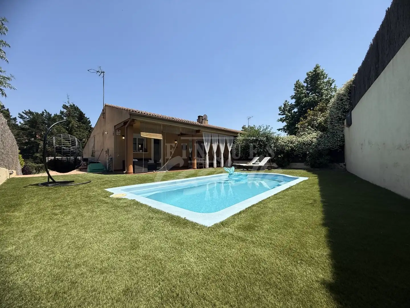 Piscina de Casa o xalet en venda en Sant Iscle de Vallalta amb Calefacció, Jardí privat i Terrassa
