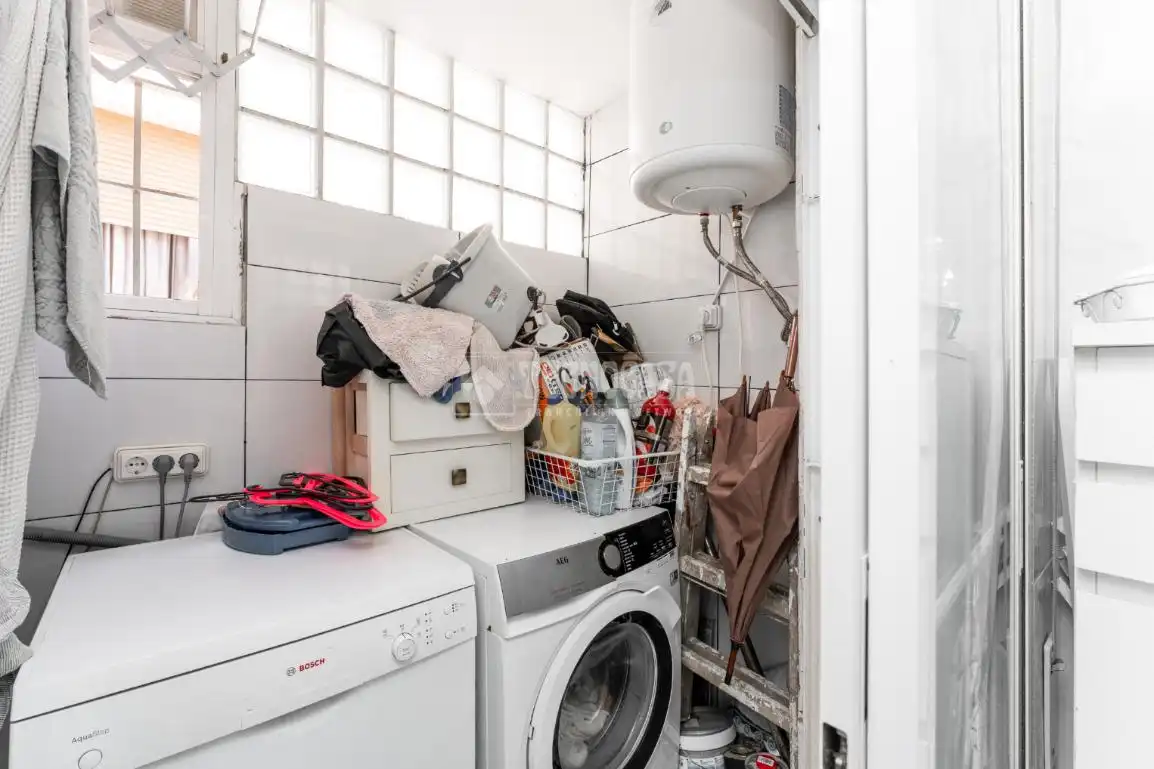 Schlafzimmer von Wohnung zum Verkauf in Cornellà de Llobregat mit Klimaanlage und Parkett
