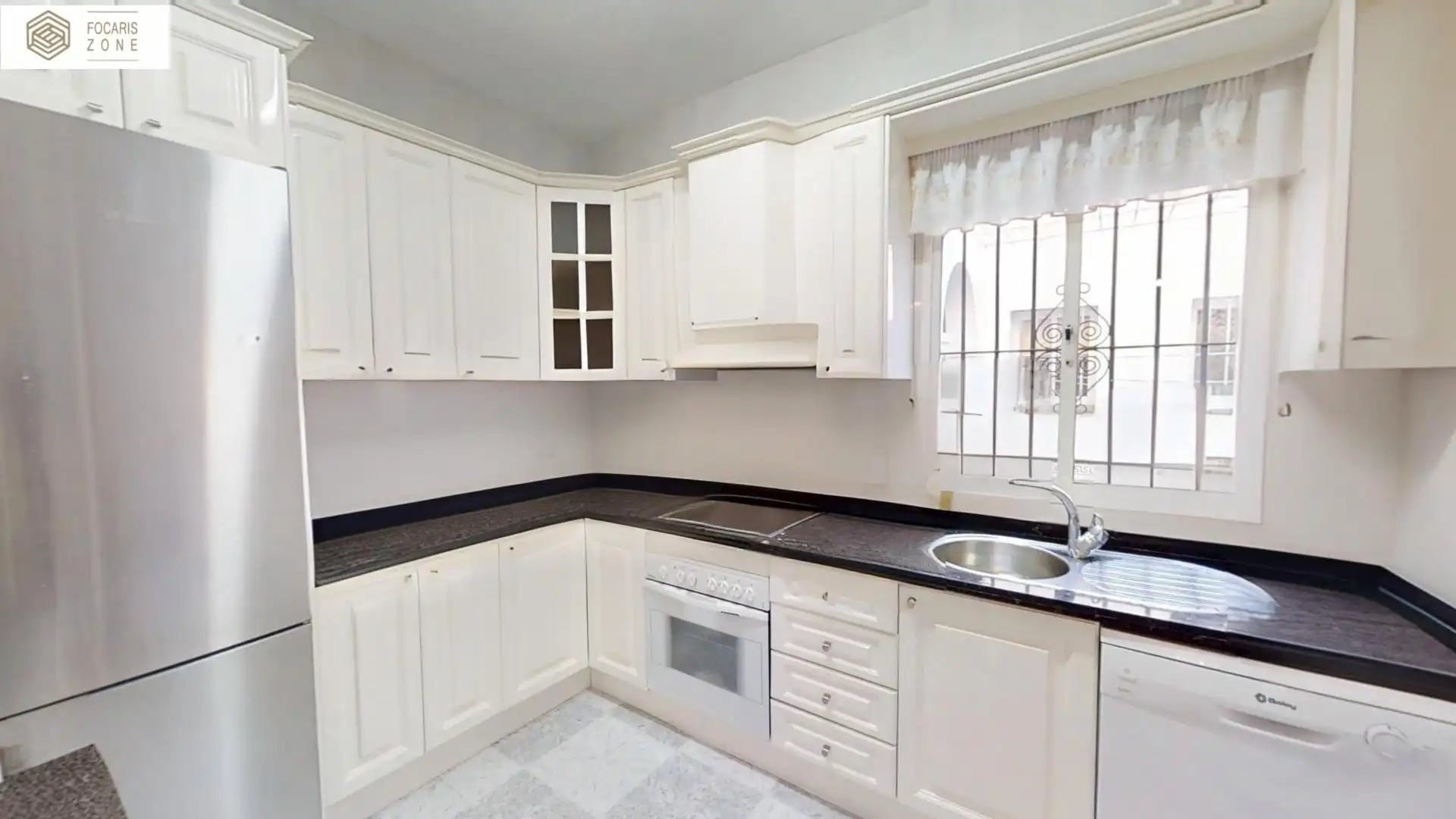 Cocina de Casa o chalet en venta en Rincón de la Victoria con Aire acondicionado, Jardín privado y Terraza
