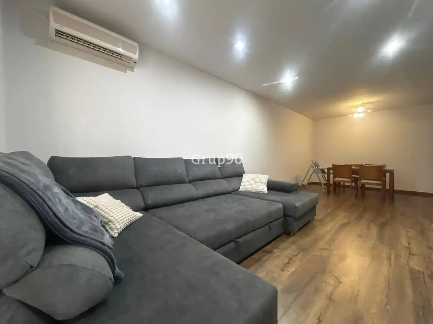 Sala de estar de Casa adosada en venta en Puigverd de Lleida con Aire acondicionado, Calefacción y Parquet