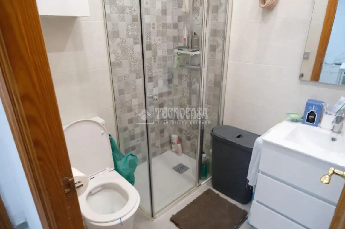 Badezimmer von Wohnung zum Verkauf in Sevilla mit Terrasse