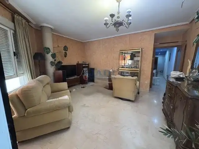 Flat with lift for sale in Valdepeñas, imagen 2
