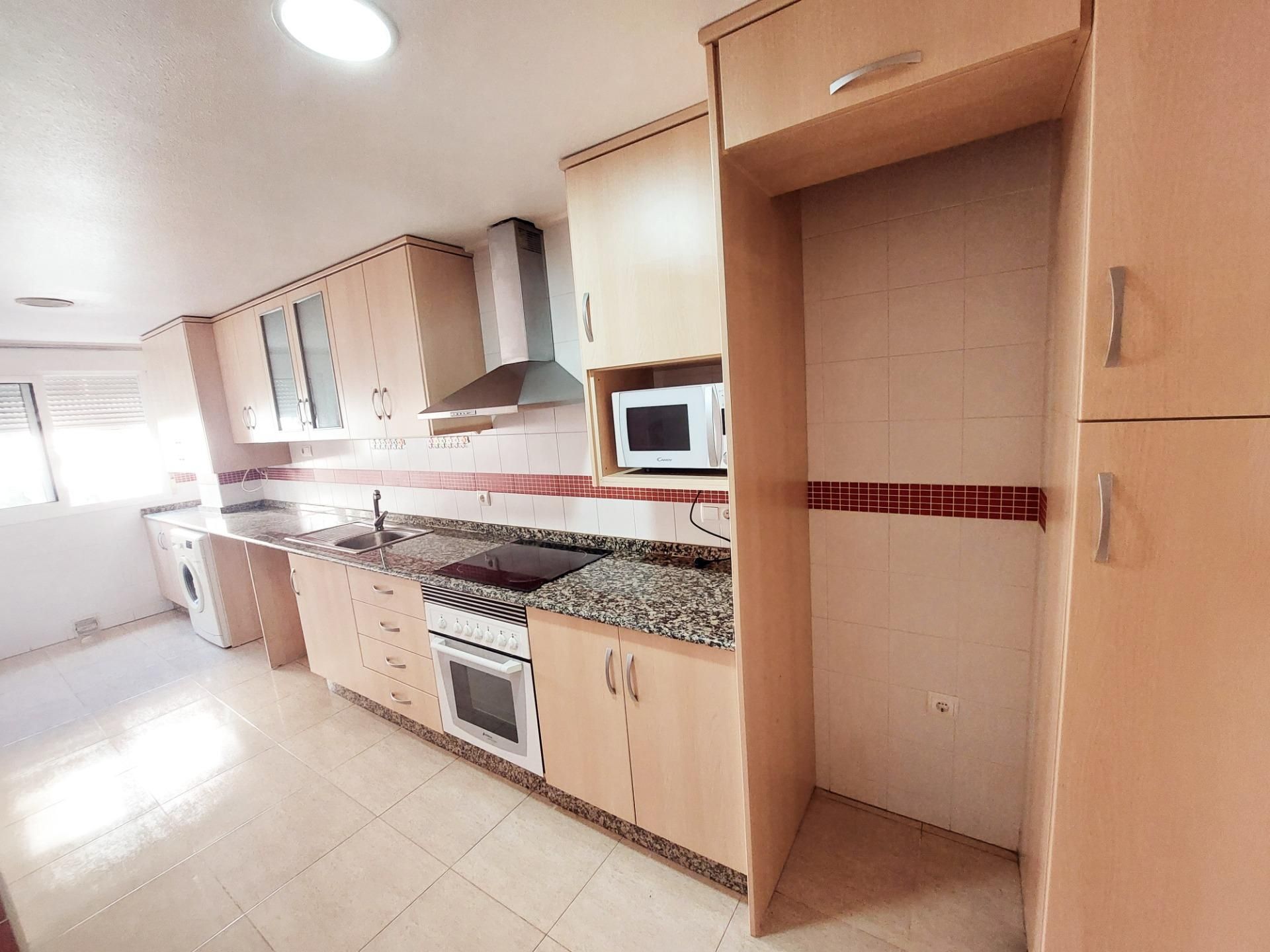 Cuina de Pis en venda en  Murcia Capital amb Terrassa i Traster