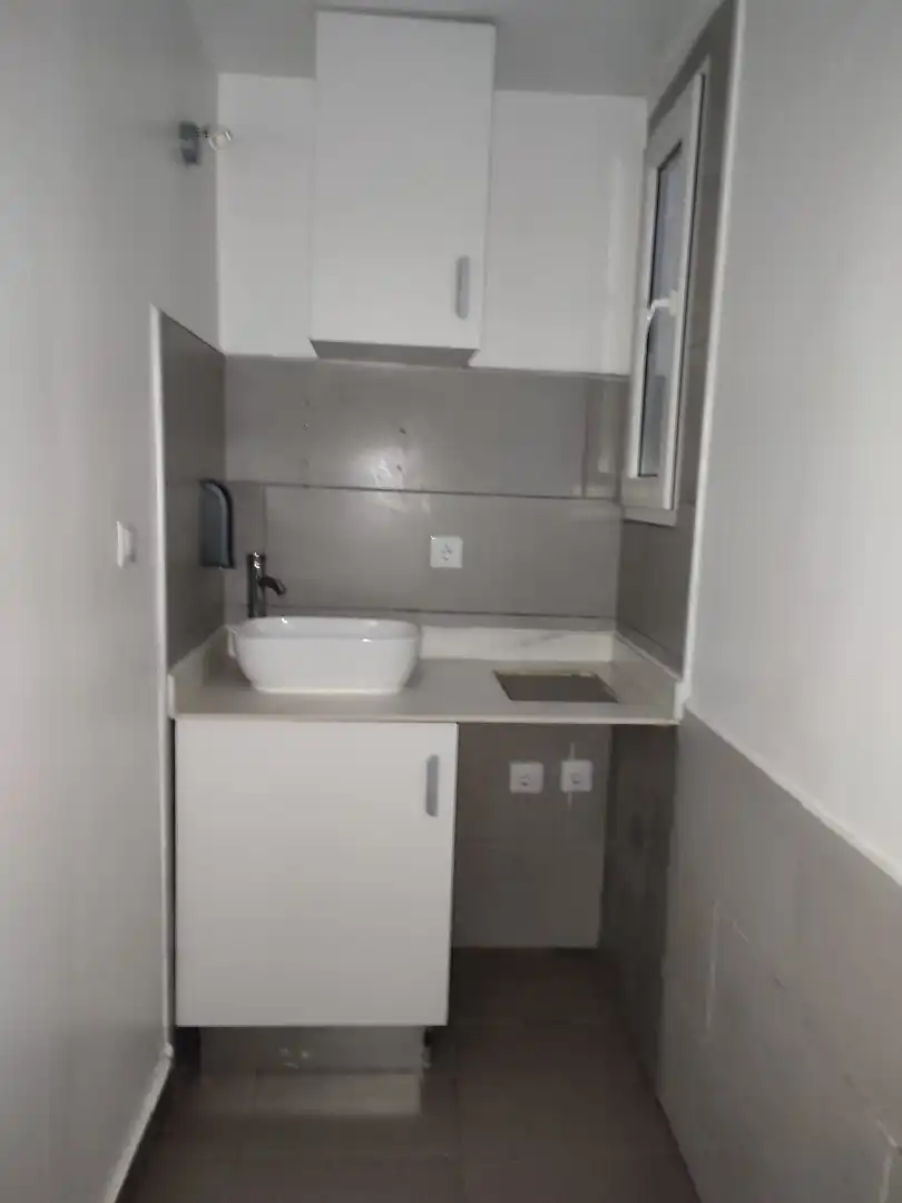 Kitchen of Ground floor for sale in Barcelona  with Air Conditioner and Alarm
