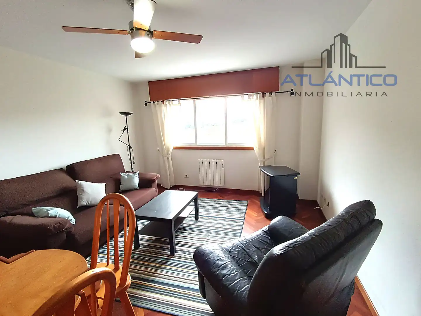 Sala de estar de Apartamento en venta en A Coruña Capital  con Calefacción, Trastero y Amueblado