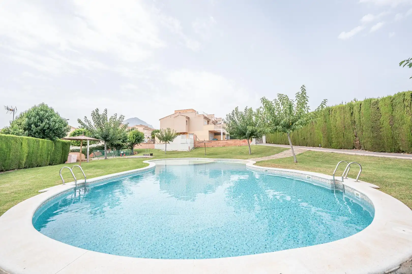 Swimming pool of Detached homes for sale in La Nucia  with Air Conditioner, Heating and Private garden