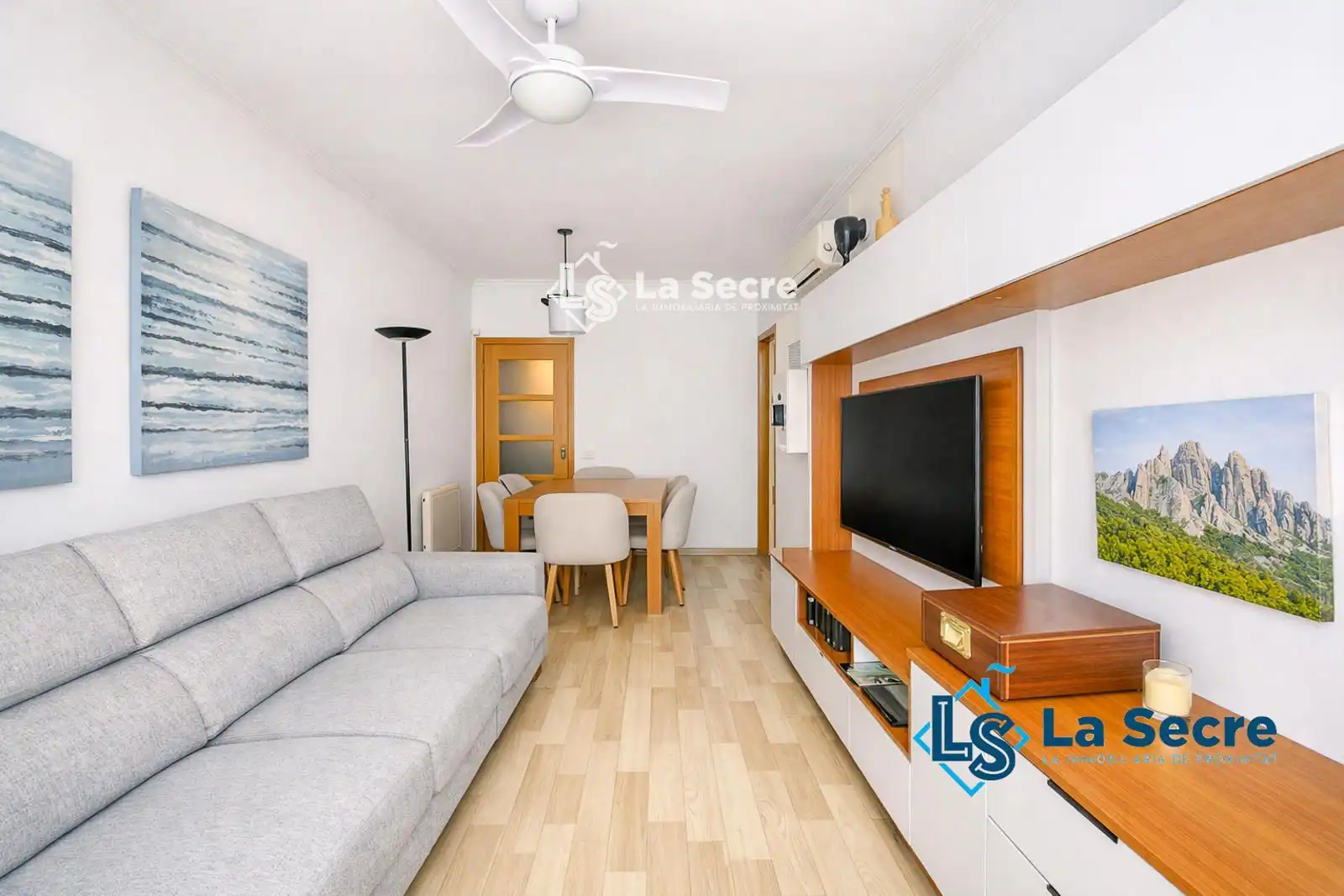 Sala de estar de Piso en venta en Barcelona con Calefacción y Terraza
