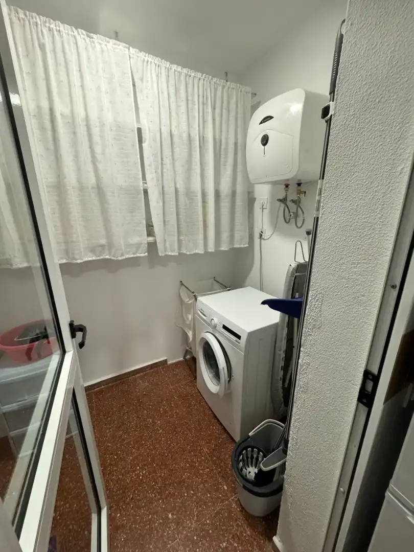 Baño de Apartamento de alquiler en San Bartolomé de Tirajana con Aire acondicionado, Amueblado y Horno