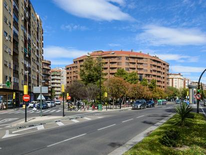 Vista exterior de Pis en venda en  Zaragoza Capital amb Balcó