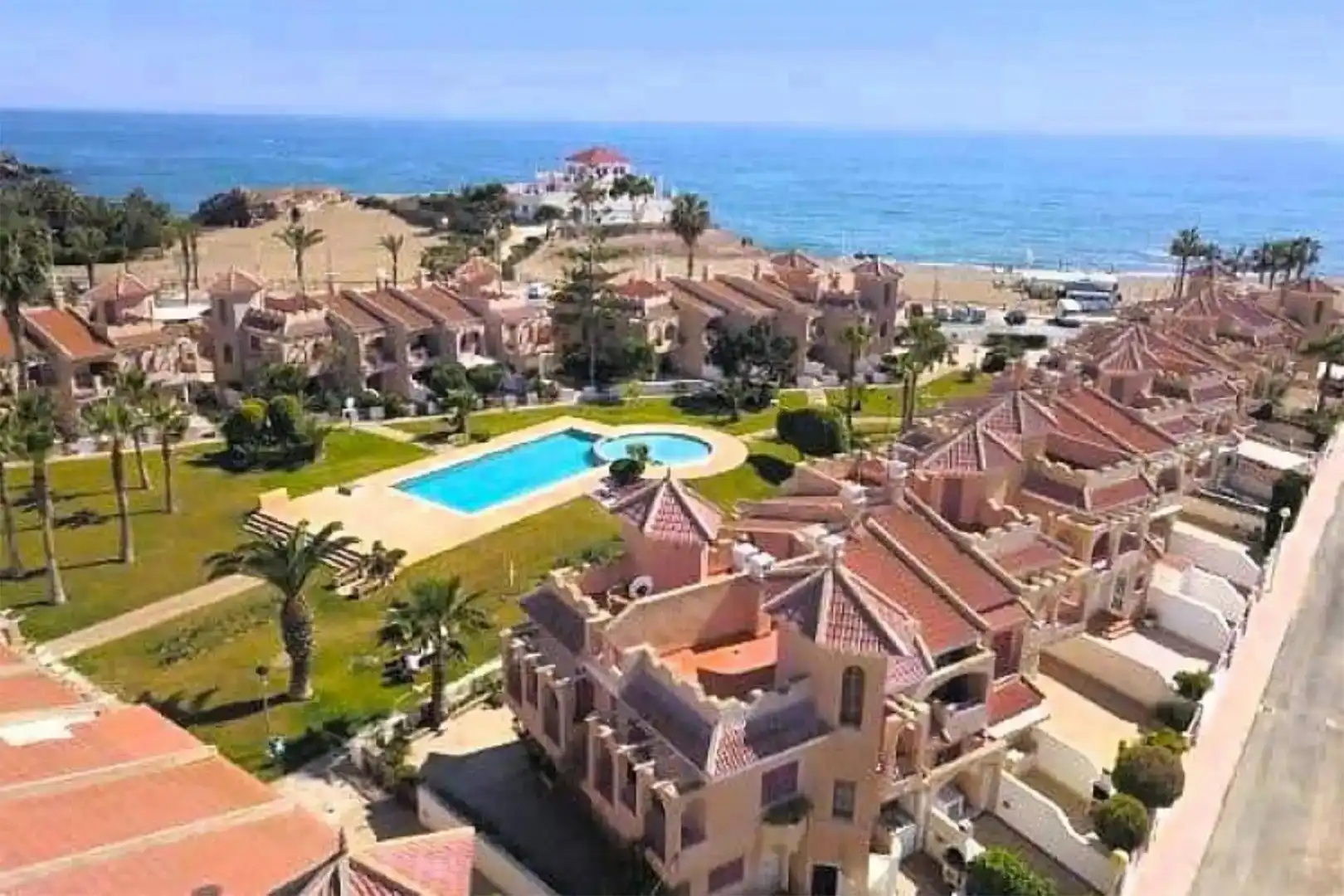 Außenansicht von Maisonette zur Miete in Mazarrón mit Privatgarten, Schwimmbad und Möbliert