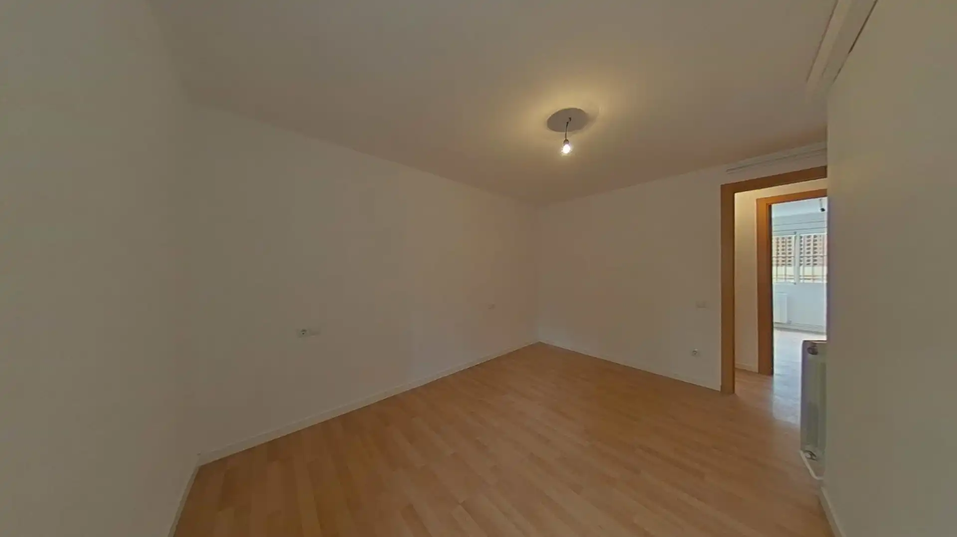 Bedroom of Flat for sale in L'Hospitalet de Llobregat  with Air Conditioner and Heating