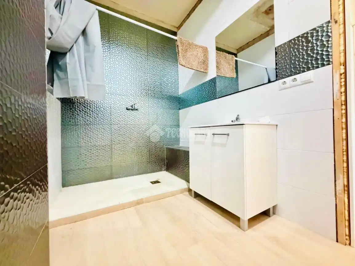 Baño de Piso en venta en Puente Genil