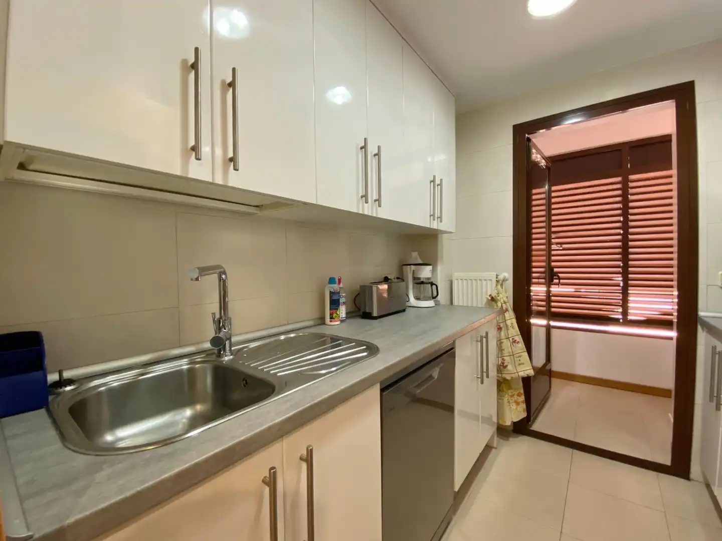 Cocina de Piso de alquiler en Madrid con Calefacción