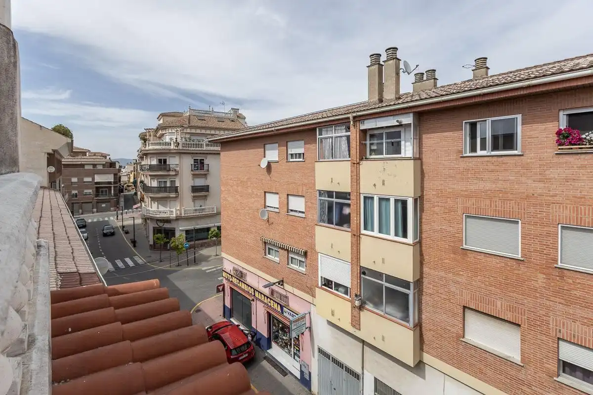 Außenansicht von Dachboden zur Miete in Maracena mit Terrasse und Möbliert