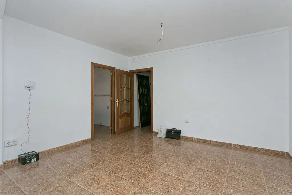 Piso con ascensor en venta en C/ Viladordis, imagen 2