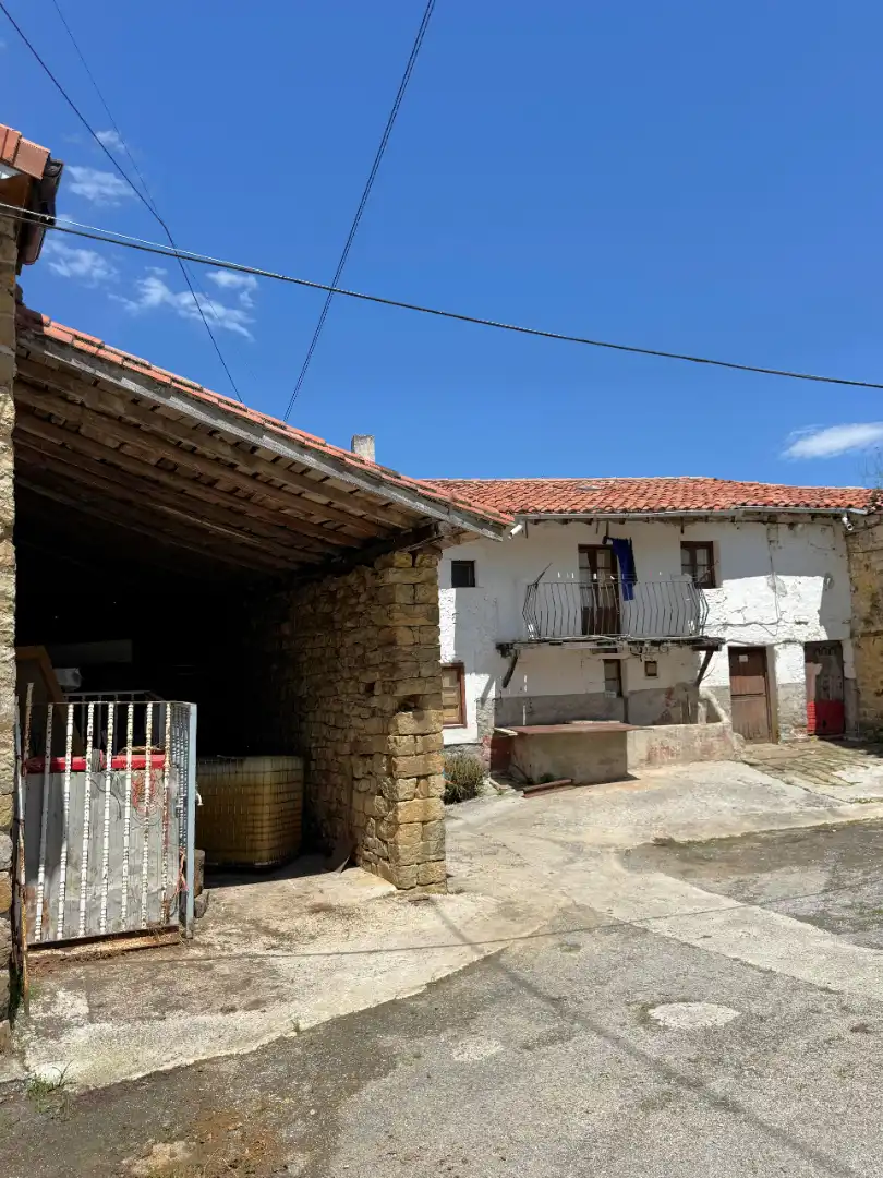 Exterior view of Houses for sale in San Felices de Buelna  with Private garden, Terrace and Storage room