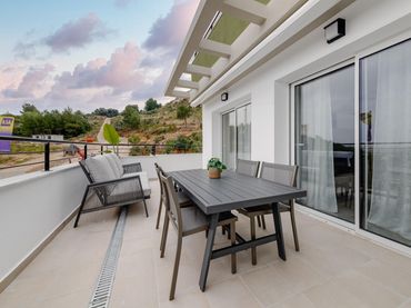 Appartement compact avec piscine à vendre à Avenida Caudeli 14