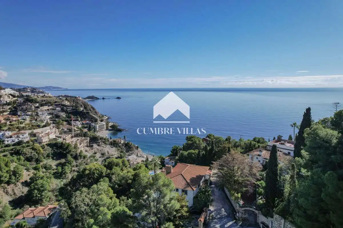 Vista exterior de Casa o chalet en venta en Almuñécar con Jardín privado y Terraza