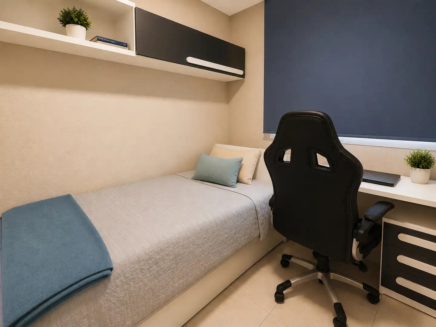 Bedroom of Flat for sale in Córdoba  with Air Conditioner, Heating and Oven