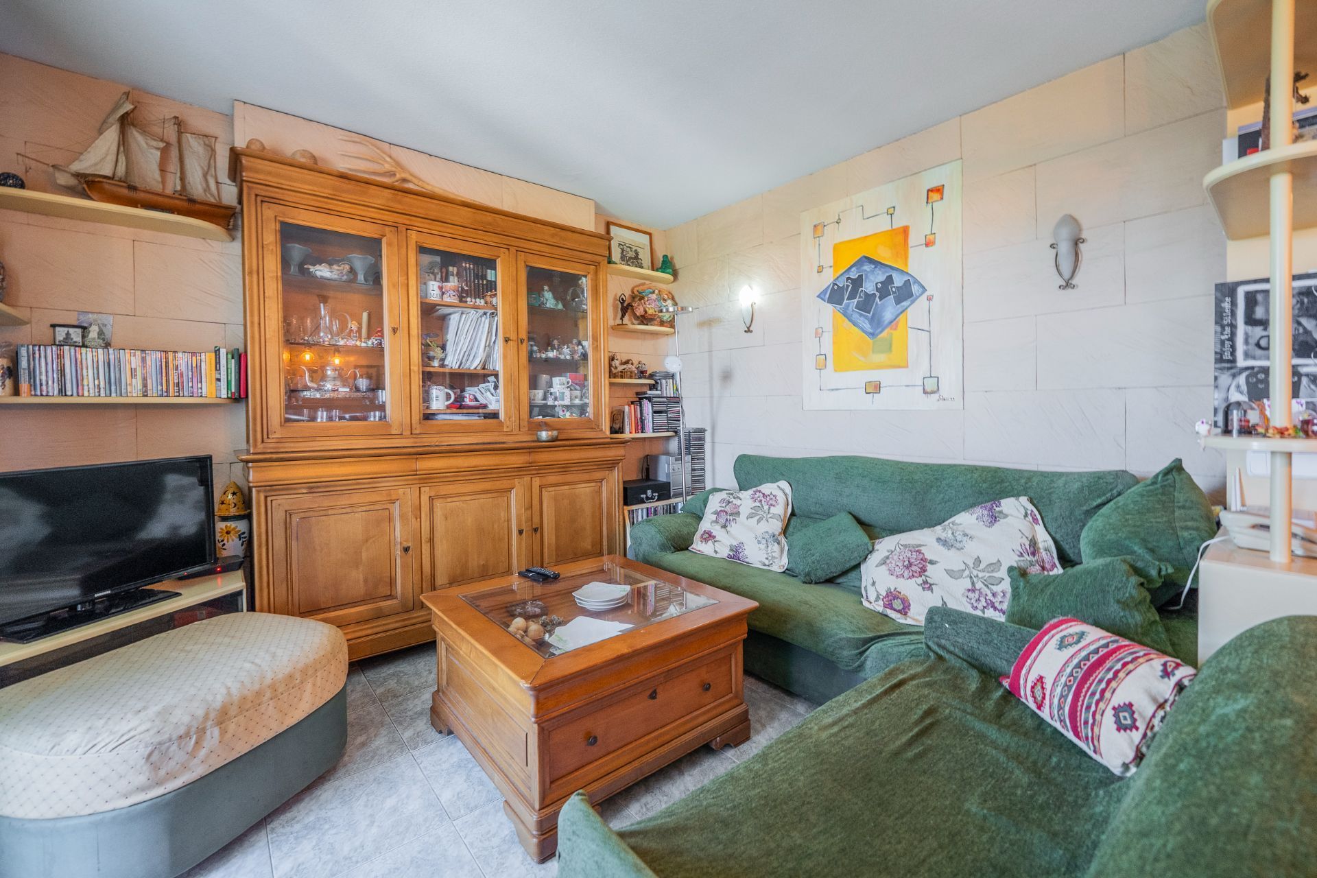 Living room of Flat for sale in  Madrid Capital  with Air Conditioner, Heating and Terrace