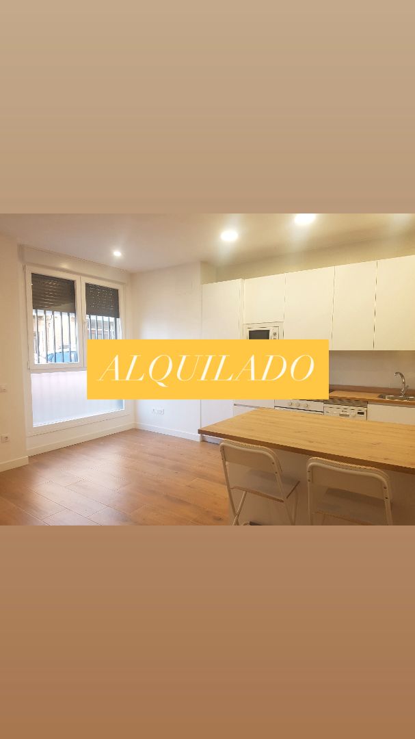 Kitchen of Apartment to rent in Pinto  with Air Conditioner, Heating and Oven