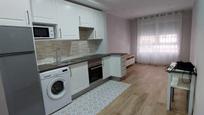 Kitchen of Flat to rent in  Madrid Capital  with Air Conditioner, Storage room and Oven