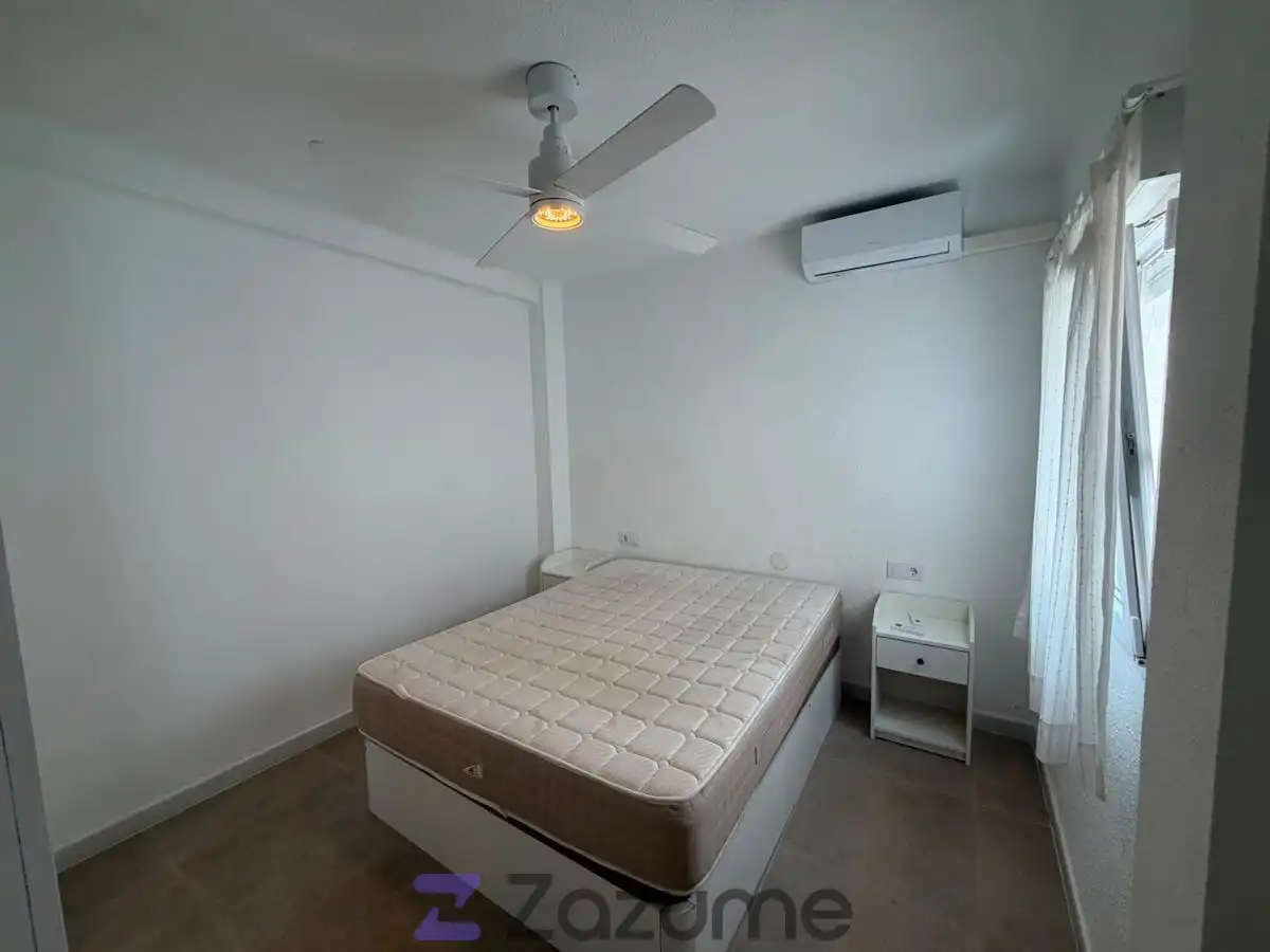Habitación de Piso de alquiler en Catarroja con Aire acondicionado, Terraza y Amueblado