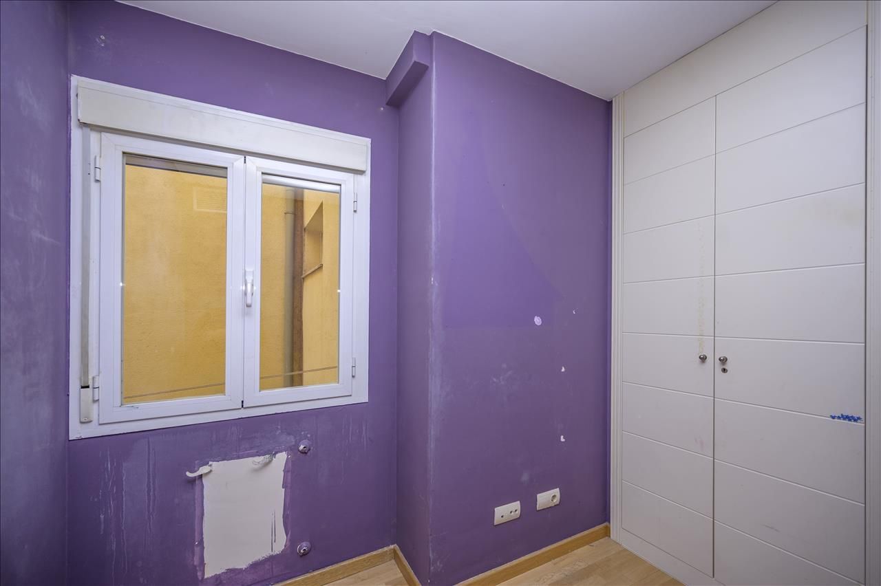 Bedroom of Flat for sale in  Toledo Capital  with Storage room