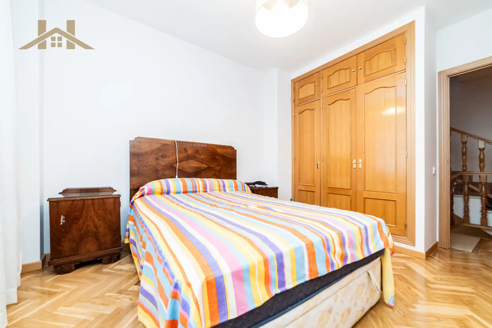 Bedroom of Houses for sale in Fuenlabrada  with Air Conditioner, Heating and Community pool