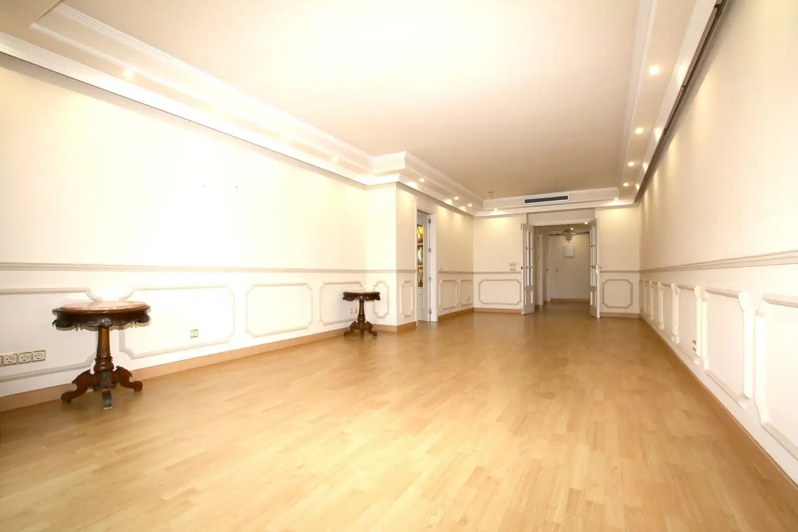 Apartamento en venta en Marbella con Terraza, Trastero y Amueblado