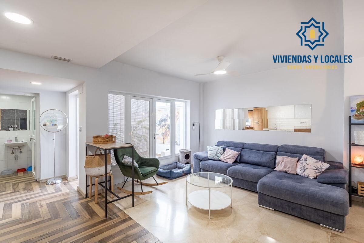 Living room of House or chalet for sale in  Granada Capital  with Terrace