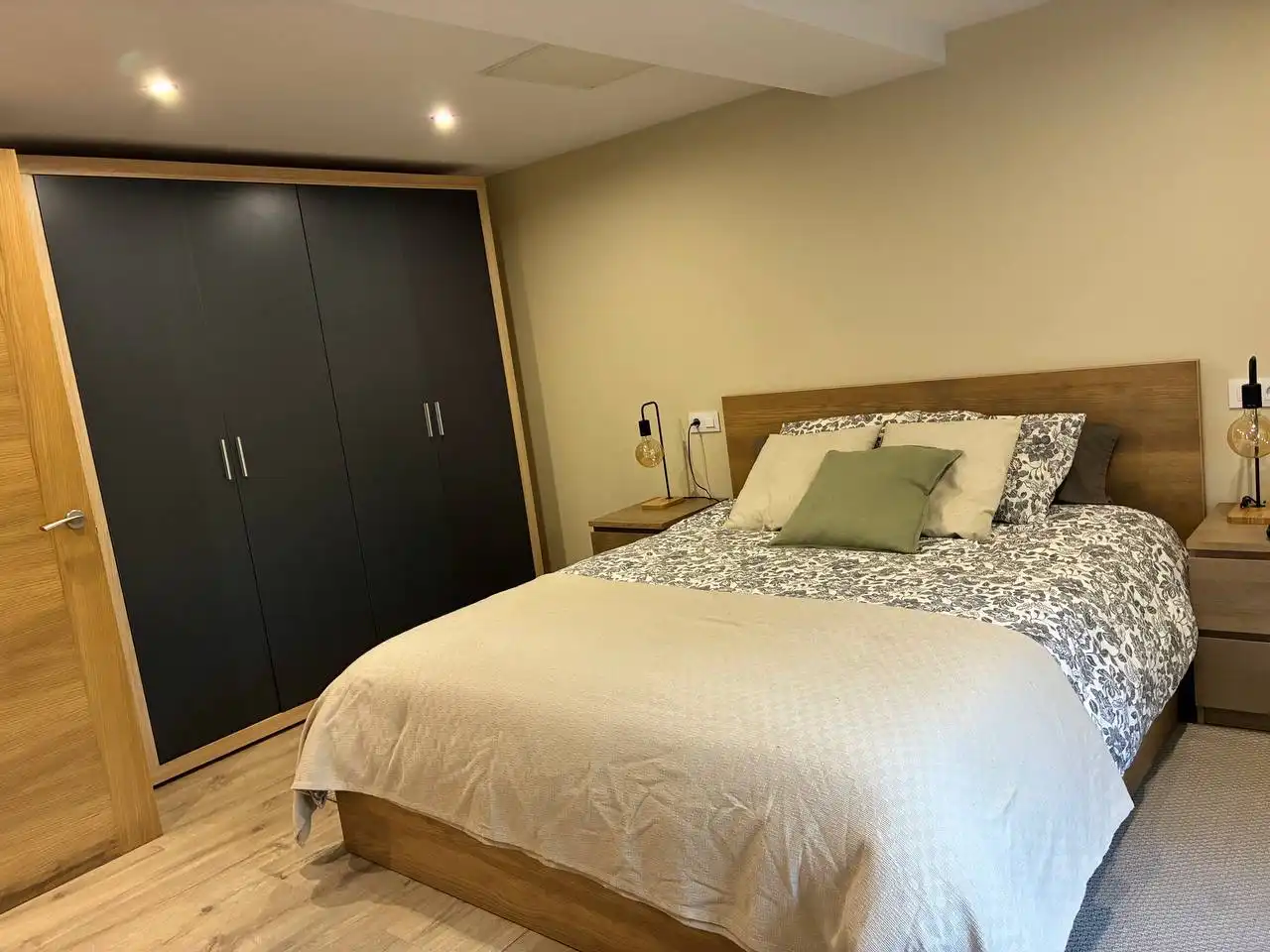 Habitación de Casa o chalet en venta en Cariño con Jardín privado, Terraza y Amueblado