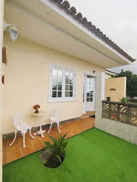 Casa o xalet de lloguer a Calle Buganvillas, 6, Centro