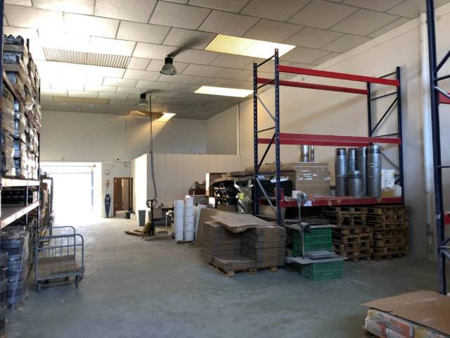 Nave industrial en Venta en Alemania, 115 en Campo Alto - Club de Campo