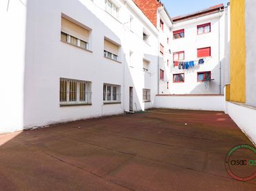Wohnung mit Balkon zum Verkauf in Gijón - Calle Santa Ana 9