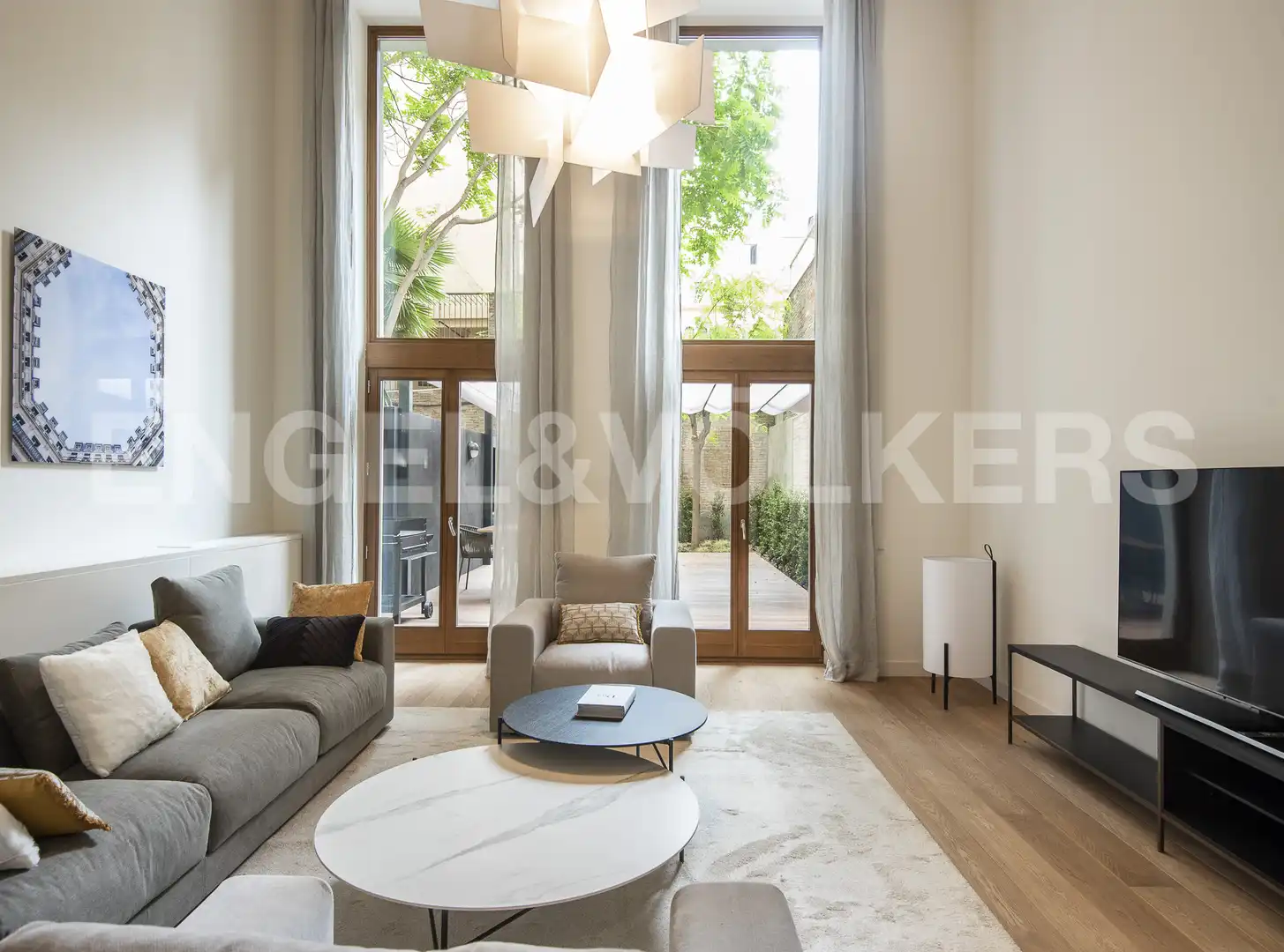 Piso con terraza en venta en Eixample