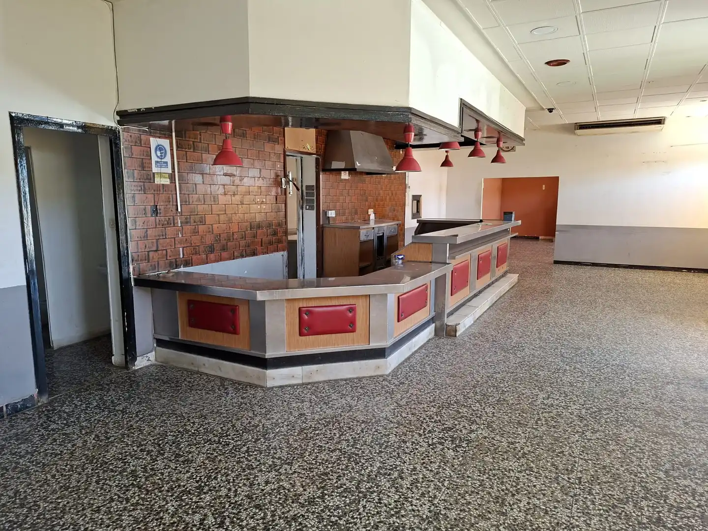 Local en venta en Maella con Terraza